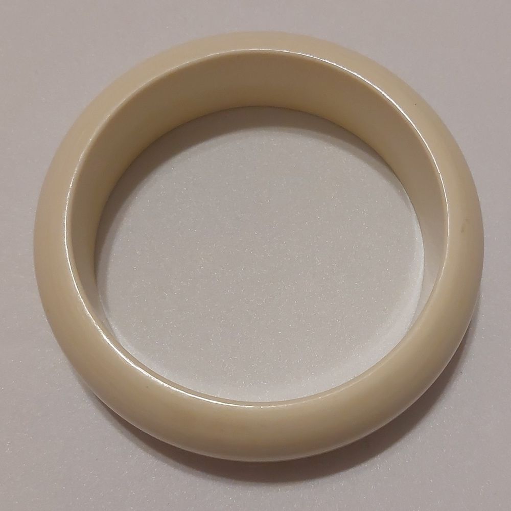 Vintage Milky White Plastic Bangle Bracelet Smooth No Ridges